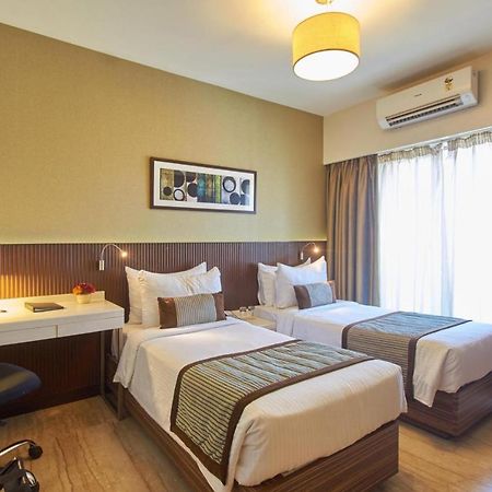 Residency Sarovar Portico Мумбаи Экстерьер фото