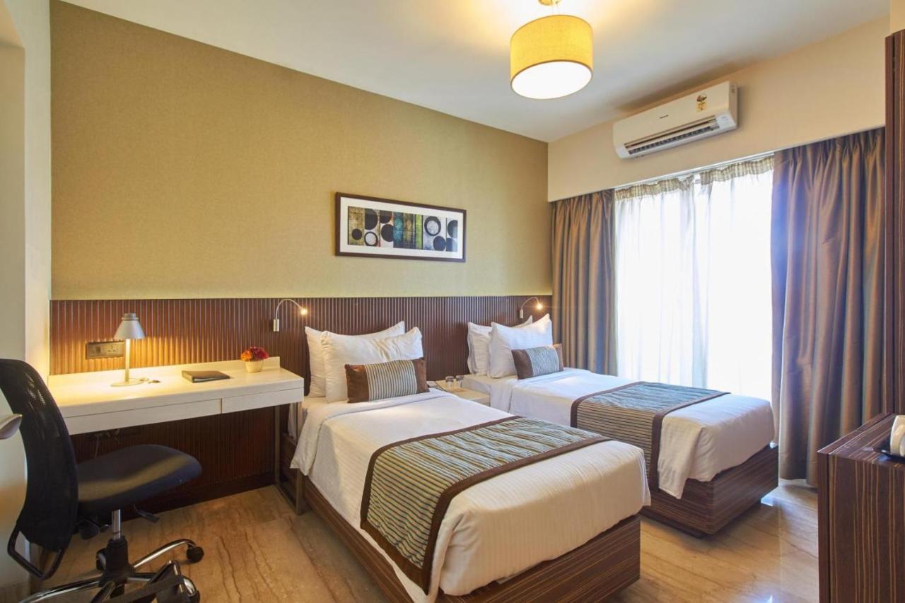 Residency Sarovar Portico Мумбаи Экстерьер фото