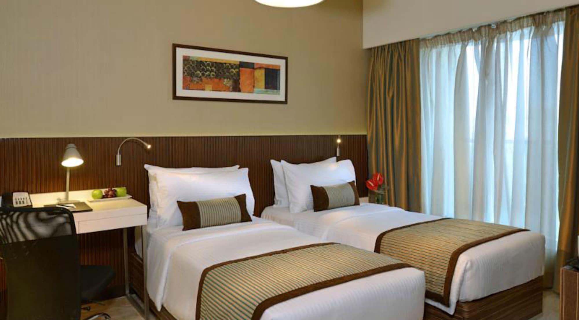 Residency Sarovar Portico Мумбаи Экстерьер фото