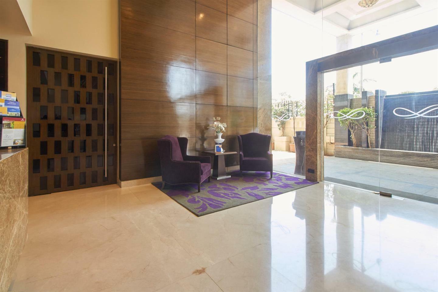 Residency Sarovar Portico Мумбаи Экстерьер фото